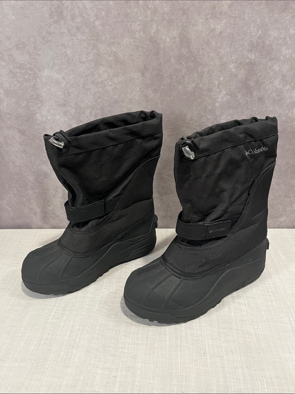 Columbia Kids Black Insulated Snow Boots size 4
